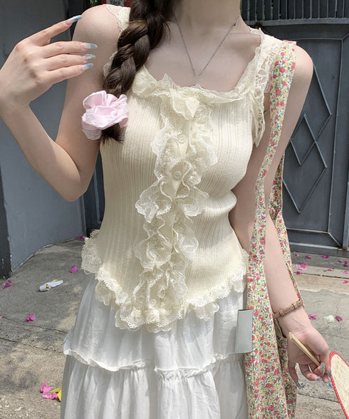 レースフリル ニットタンクトップ 韓国風 レディース レースドッキング ニットトップス 大人可愛い ノースリーブニットソー きれいめニットキャミソール インナー秋 84WANJIA-020